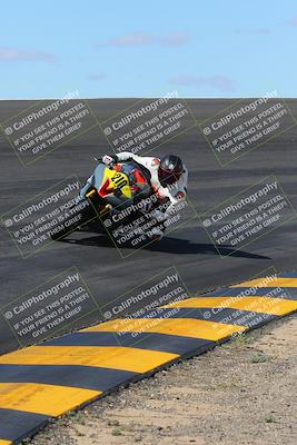 media/Mar-20-2023-Moto Forza (Mon) [[d0bbc59e78]]/1-A Group (Green)/Session 2 (Bowl)/